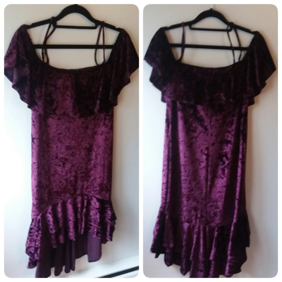PLUS SIZE VELVET OFF SHOULDER RUFFLE DRESS! - Picture 8 of 8